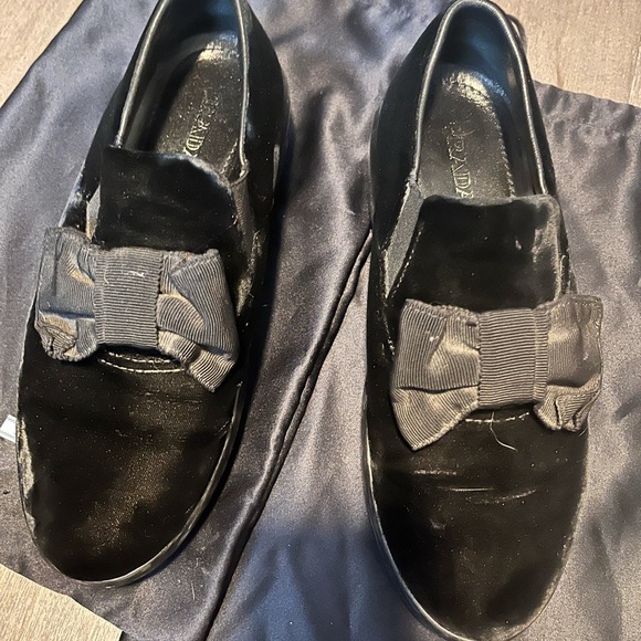 Prada velvet sneakers size 7. - Picture 4 of 5
